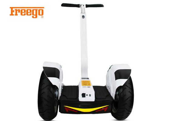 Uno mismo de Off Road de 19 pulgadas que equilibra la vespa eléctrica elegante de 2 ruedas con los neumáticos grandes