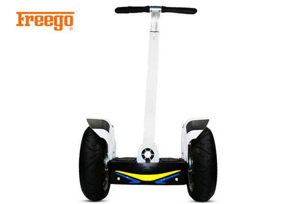 Uno mismo de Off Road de 19 pulgadas que equilibra la vespa eléctrica elegante de 2 ruedas con los neumáticos grandes