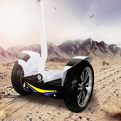 Uno mismo fuerte de la rueda del poder 2 del motor que equilibra la vespa eléctrica tamaño del neumático de 19 pulgadas