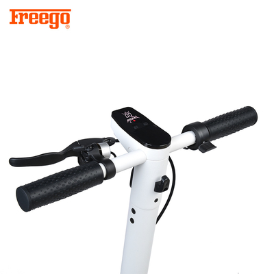 vespa eléctrica portátil del pie del viaje del cortocircuito 350W con la pantalla LED del freno de mano